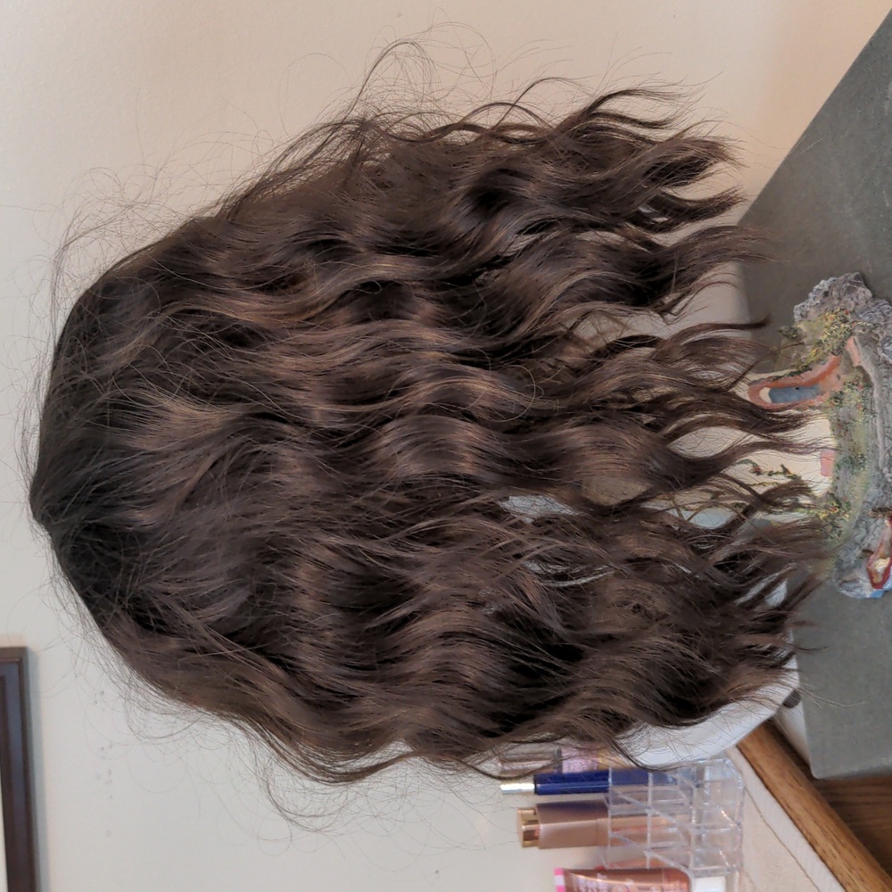 NWT Stamped Glorious Shoulder Length Wig - Picture 8 of 10